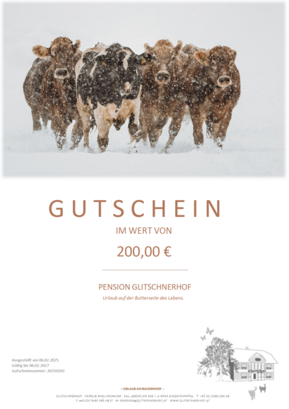 Gutscheinmotiv für den Glitschnerhof im Winter. Unsere Kühe laufen im Schnee.