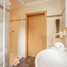Badezimmer Familienzimmer Komfort